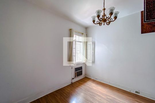 Quarto 2 de casa à venda com 3 quartos, 300m² em Belenzinho, São Paulo