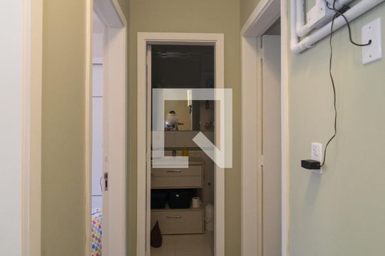 Corredor de casa à venda com 3 quartos, 124m² em Nonoai, Porto Alegre