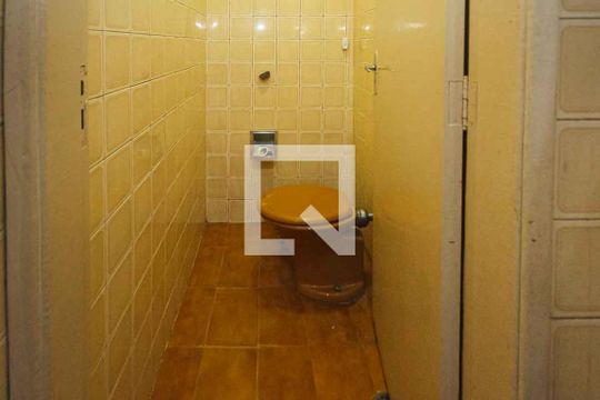 Lavabo de casa para alugar com 3 quartos, 220m² em Parque da Vila Prudente, São Paulo