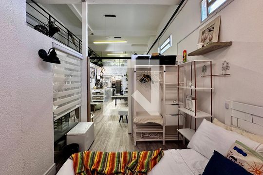 Suíte de apartamento para alugar com 2 quartos, 120m² em Santo Amaro, São Paulo