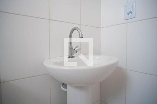 Banheiro de apartamento à venda com 2 quartos, 45m² em Jardim Sao Francisco (zona Leste), São Paulo