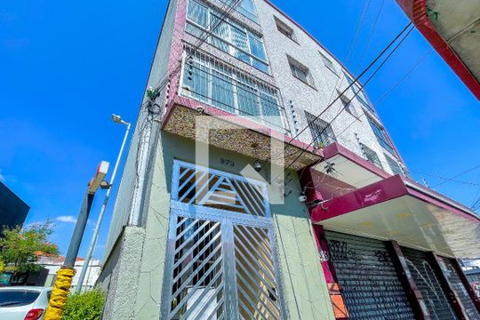 Fachada de apartamento à venda com 2 quartos, 84m² em Vila Romana, São Paulo