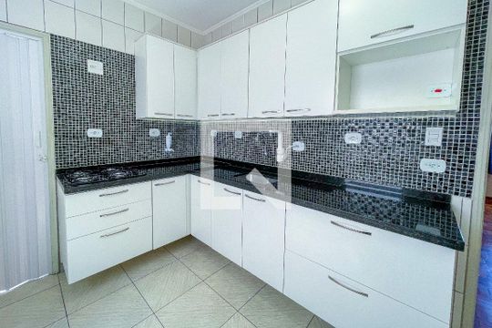 Cozinha de apartamento à venda com 2 quartos, 84m² em Vila Romana, São Paulo
