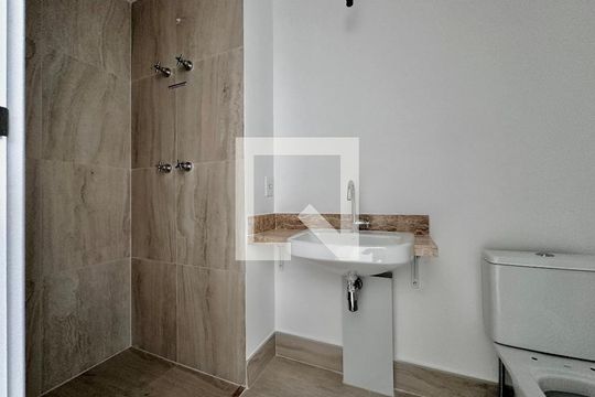 Banheiro de kitnet/studio à venda com 0 quarto, 32m² em Brooklin, São Paulo
