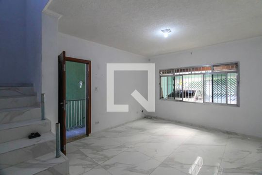 Casa à venda com 3 quartos, 253m² em Vila Sapopemba, São Paulo