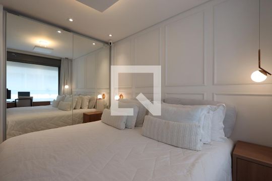 Suíte 1 de apartamento à venda com 2 quartos, 86m² em Vila Mariana, São Paulo
