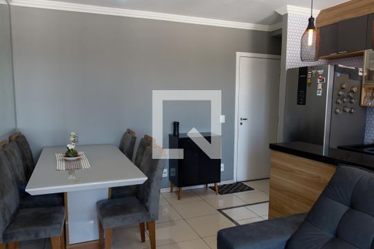 Sala de apartamento à venda com 2 quartos, 49m² em São Pedro, Osasco