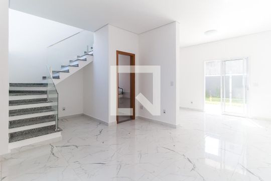 Casa para alugar com 3 quartos, 120m² em Villa Di César, Mogi das Cruzes