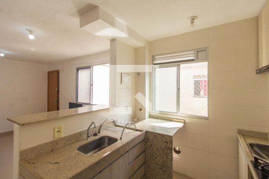 Cozinha e Área de Serviço de apartamento para alugar com 2 quartos, 55m² em São José, Canoas