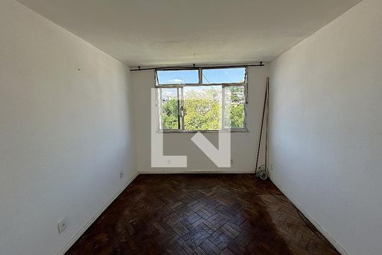 Sala de apartamento à venda com 2 quartos, 50m² em Tomás Coelho, Rio de Janeiro