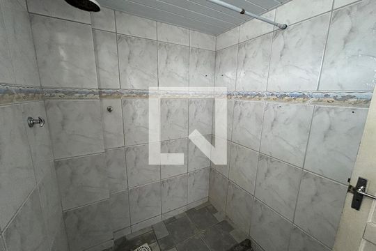 Banheiro de apartamento à venda com 2 quartos, 50m² em Tomás Coelho, Rio de Janeiro