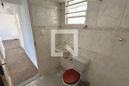 Banheiro de apartamento à venda com 2 quartos, 50m² em Tomás Coelho, Rio de Janeiro