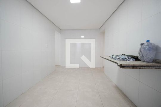Cozinha de casa à venda com 2 quartos, 144m² em Vila Ponte Rasa, São Paulo