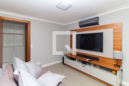 Sala 3 de casa à venda com 3 quartos, 260m² em Jardim da Gloria, São Paulo