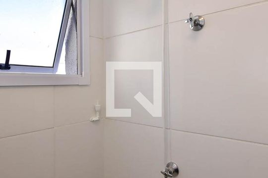 Banheiro de apartamento à venda com 2 quartos, 33m² em Vila Andrade, São Paulo