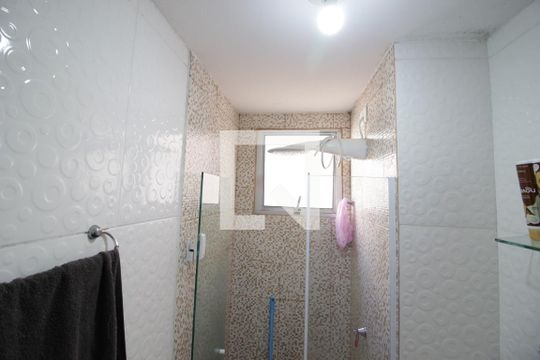 Banheiro Social de apartamento para alugar com 2 quartos, 39m² em Jardim Boa Vista (zona Oeste), Osasco