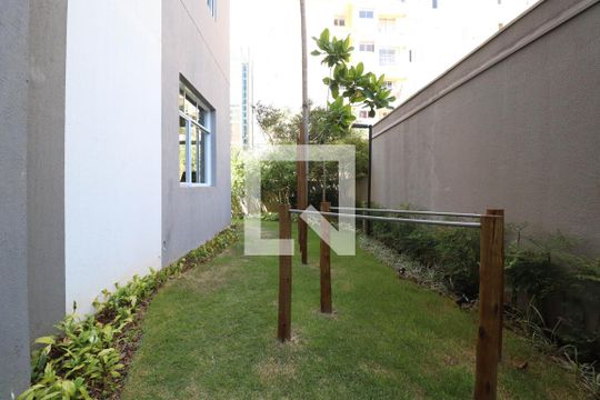 Área comum de kitnet/studio para alugar com 1 quarto, 26m² em Pinheiros, São Paulo