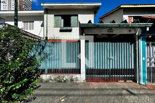 Fachada de casa à venda com 3 quartos, 128m² em Brooklin, São Paulo