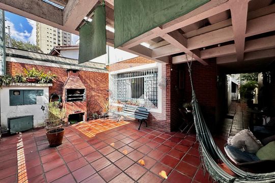 Garagem de casa à venda com 3 quartos, 128m² em Brooklin, São Paulo