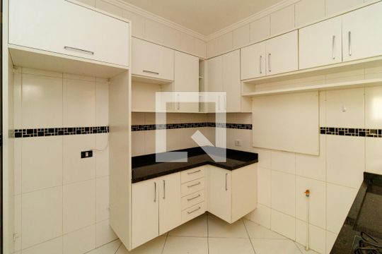 Cozinha de casa de condomínio à venda com 3 quartos, 100m² em Vila Mazzei, São Paulo