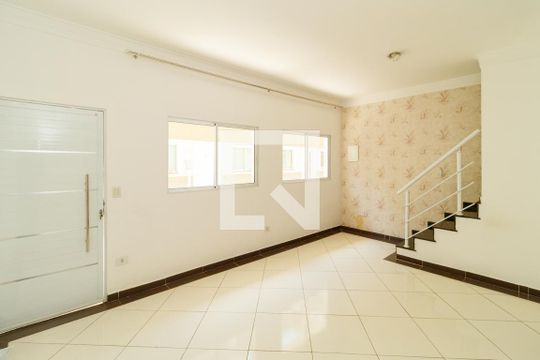 Sala de casa de condomínio à venda com 3 quartos, 100m² em Vila Mazzei, São Paulo