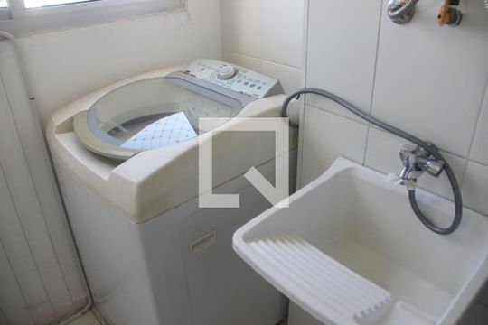 Área de Serviço de apartamento para alugar com 2 quartos, 47m² em Parque Campolim, Sorocaba