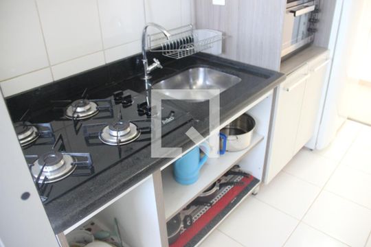 Cozinha de apartamento para alugar com 2 quartos, 47m² em Parque Campolim, Sorocaba