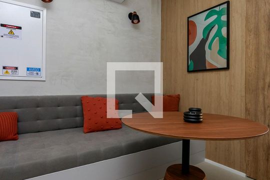 Lavanderia de kitnet/studio à venda com 0 quarto, 25m² em Jardim das Acacias, São Paulo