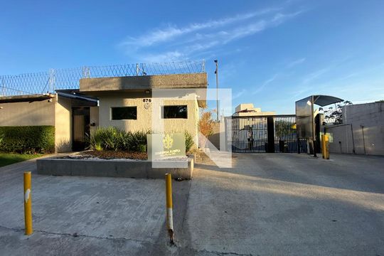 Fachada de apartamento para alugar com 2 quartos, 59m² em Cemucam, Cotia