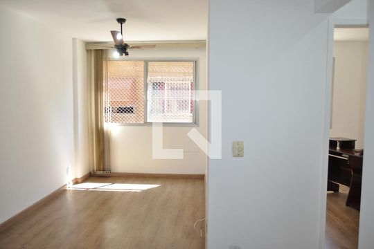 Sala de apartamento à venda com 2 quartos, 58m² em Engenho de Dentro, Rio de Janeiro