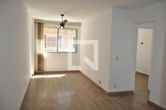 Sala de apartamento à venda com 2 quartos, 58m² em Engenho de Dentro, Rio de Janeiro