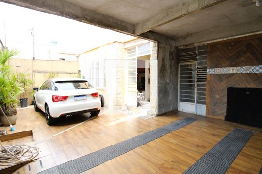 Garagem de casa à venda com 2 quartos, 300m² em Jardim Modelo, São Paulo