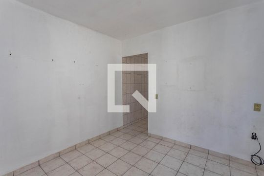Casa 1 - sala de casa à venda com 0 quarto, 150m² em Taboão, Diadema