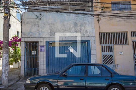 Fachada + placa de casa à venda com 0 quarto, 150m² em Taboão, Diadema