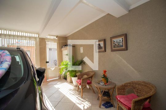 Garagem de casa para alugar com 3 quartos, 100m² em Jardim Santa Monica, São Paulo