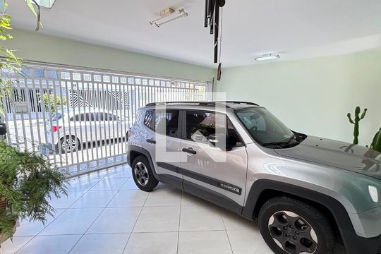 Garagem de casa à venda com 3 quartos, 200m² em Campestre, Santo André
