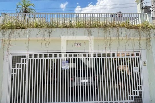 Fachada de casa à venda com 3 quartos, 200m² em Campestre, Santo André