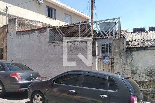 Fachada de casa para alugar com 1 quarto, 56m² em Limão, São Paulo