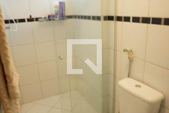 Banheiro da Suíte  de apartamento para alugar com 2 quartos, 80m² em Piatã, Salvador