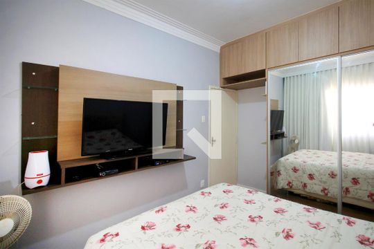 Quarto 1 de casa para alugar com 3 quartos, 80m² em Vera Cruz, Belo Horizonte