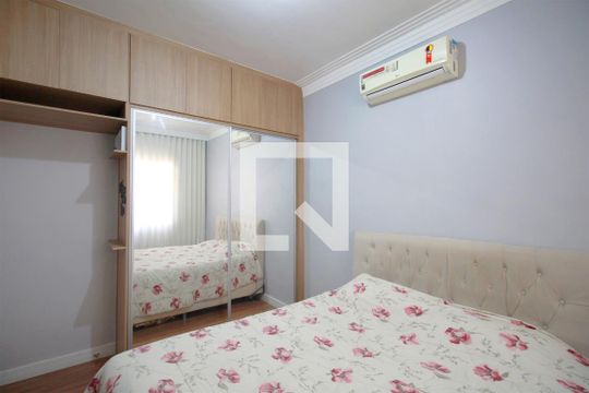 Quarto 1 de casa para alugar com 3 quartos, 80m² em Vera Cruz, Belo Horizonte