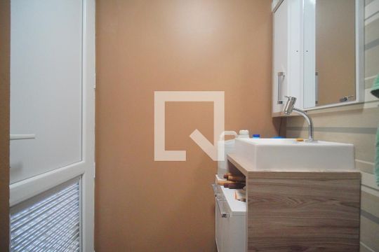 lavabo 1 de casa à venda com 4 quartos, 212m² em Guarani, Novo Hamburgo