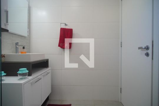 Banheiro de casa à venda com 4 quartos, 212m² em Guarani, Novo Hamburgo