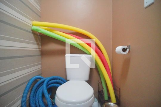 lavabo 1 de casa à venda com 4 quartos, 212m² em Guarani, Novo Hamburgo