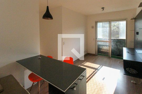 Apartamento para alugar com 2 quartos, 48m² em Parque Savoy City, São Paulo