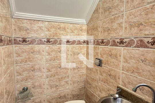 Lavabo de casa para alugar com 3 quartos, 115m² em Vila Pereira Cerca, São Paulo