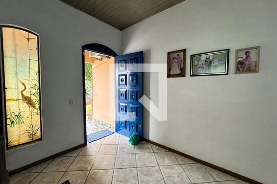 Sala de casa à venda com 3 quartos, 240m² em Scharlau, São Leopoldo