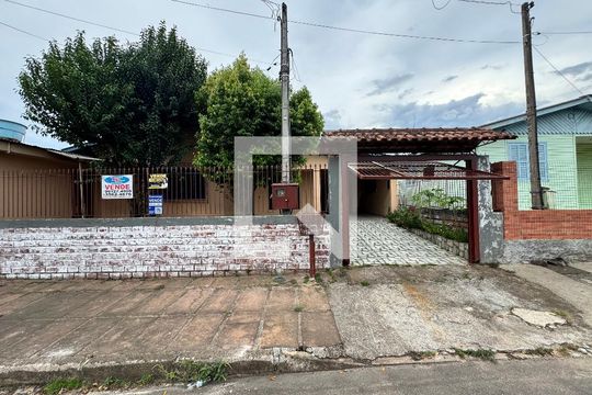 Fachada de casa à venda com 3 quartos, 240m² em Scharlau, São Leopoldo