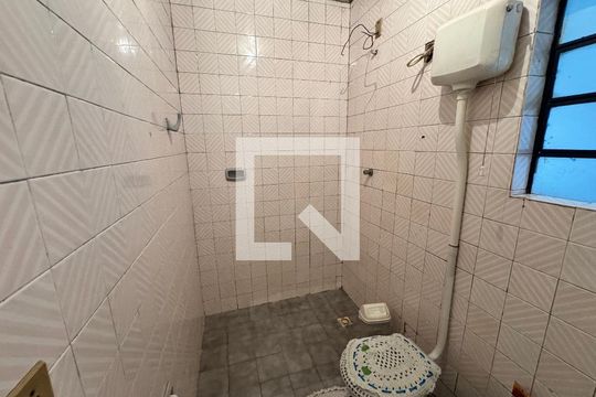 Banheiro 1 de casa à venda com 3 quartos, 240m² em Scharlau, São Leopoldo