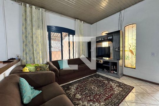 Sala de casa à venda com 3 quartos, 240m² em Scharlau, São Leopoldo